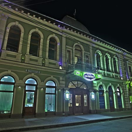 Casa Preturii Hotell Tîrgu Lăpuş Exteriör bild