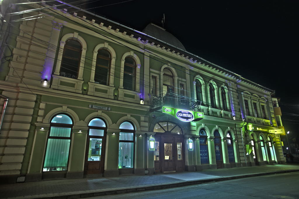 Casa Preturii Hotell Tîrgu Lăpuş Exteriör bild