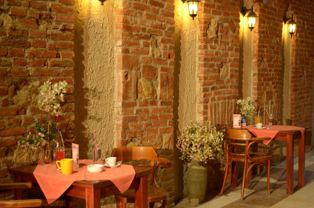 Casa Preturii Hotell Tîrgu Lăpuş Exteriör bild